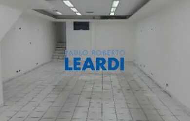 Imagem: A casa possui 1 Dormitório, 2 Banheiros, 120m² de Área e