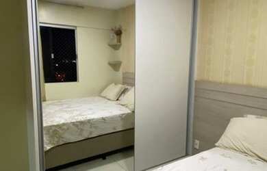 Imagem: O apartamento possui 2 Dormitórios, 2 Banheiros, 1 Vaga na