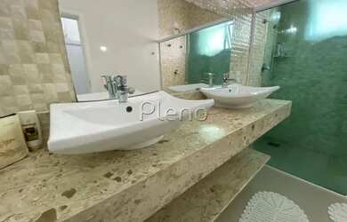 Imagem 16: Venda Casa com 230,00 metroQuadrado, 3 dormitório s , 2 vaga s . Swiss...