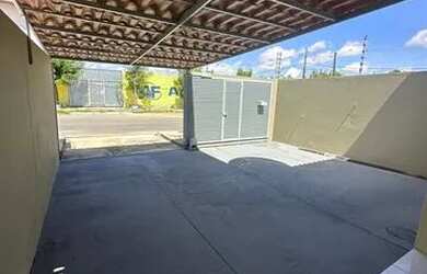 Imagem: O apartamento possui 2 Dormitórios, 1 Banheiro e 2 Vagas na