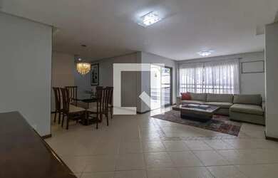 Imagem: O apartamento possui 4 Dormitórios, 4 Banheiros, 3 Vagas na