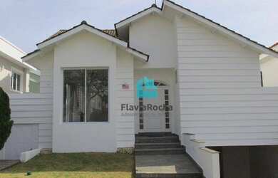 Imagem: A casa em condomínio possui 3 Dormitórios, 4 Banheiros, 3