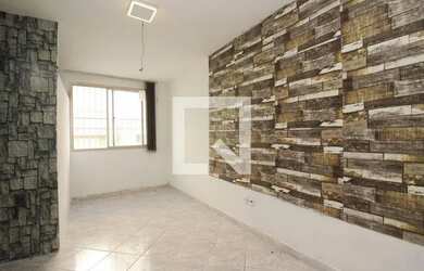 Imagem: O apartamento possui 1 Dormitório, 1 Banheiro, 45m² de Área