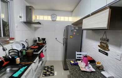 Imagem: A casa possui 2 Dormitórios, 1 Banheiro e 100m² de Área e