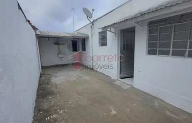 Imagem: A casa possui 2 Dormitórios, 1 Banheiro e 65m² de Área e