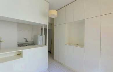 Imagem: O studio para alugar possui 1 Dormitório, 1 Banheiro e 21m²