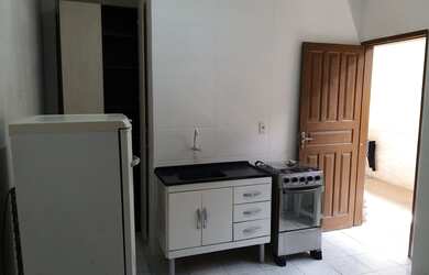 Imagem: A kitnet possui 1 Banheiro e está localizado em Trindade, Florianópolis