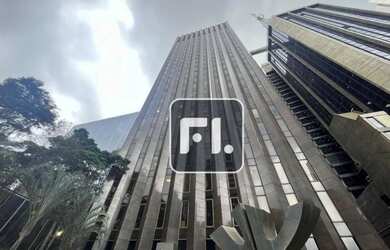 Imagem: O depósito possui 5 Vagas na garagem e 500m² de Área e está