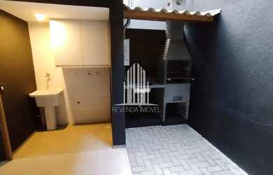 Imagem: A casa possui 2 Dormitórios, 2 Banheiros, 1 Vaga na garagem