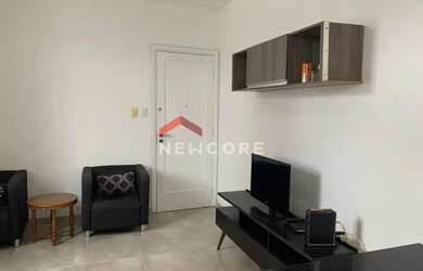 Imagem: O apartamento possui 1 Dormitório, 1 Banheiro, 1 Vaga na garagem