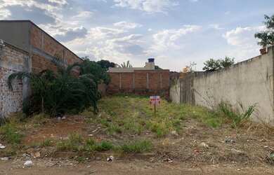 Imagem: O terreno possui 250m² de Área e está localizado em Jardim