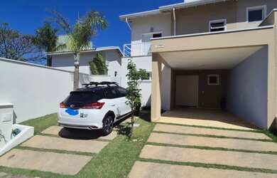 Imagem: A casa em condomínio possui 3 Dormitórios, 4 Banheiros, 3