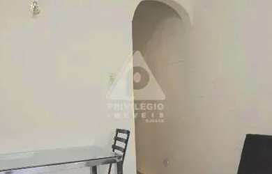 Imagem 8: Conjugado dividido em Sala e Quarto, 28 m² no Flamengo, próximo ao metrô