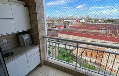 Imagem: O apartamento possui 1 Dormitório, 1 Banheiro, 1 Vaga na garagem