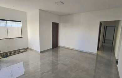 Imagem 6: COND. ALPHAVILLE - VENDO OU TROCO CASA TÉRREA COM 3 SUÍTES, SALA AMPLA E ESPAÇO PARA ÁREA