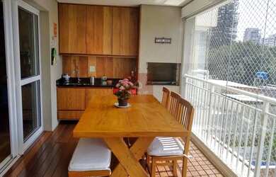 Imagem: O apartamento possui 4 Dormitórios, 4 Banheiros, 3 Vagas na