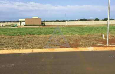 Imagem: O terreno possui 300m² de Área e está localizado em Betel