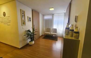 Imagem: O apartamento possui 3 Dormitórios, 2 Banheiros, 2 Vagas na