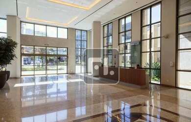 Imagem: O depósito possui 5 Vagas na garagem, 597m² de Área e está