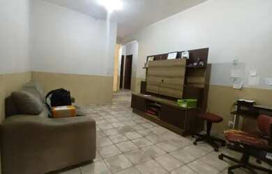 Imagem: A casa em condomínio possui 3 Dormitórios, 2 Banheiros, 2