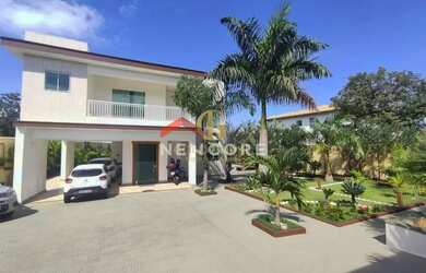 Imagem: A casa possui 4 Dormitórios, 4 Banheiros, 5 Vagas na garagem