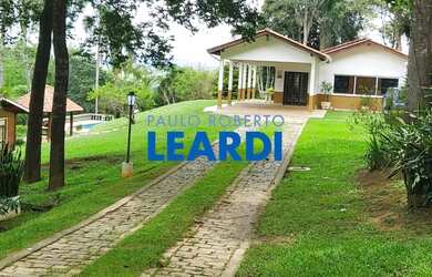 Imagem: A fazenda possui 310m² de Área e está localizado em Canjicas