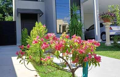 Imagem: A casa em condomínio possui 3 Dormitórios, 5 Banheiros, 4