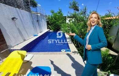 Imagem: A casa possui 3 Dormitórios, 3 Banheiros, 3 Vagas na garagem