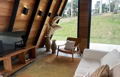 Imagem: A casa em condomínio possui 3 Dormitórios, 1 Banheiro e 123m²