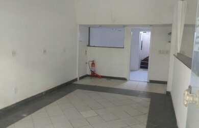 Imagem: O depósito possui 40m² de Área e está localizado em Méier