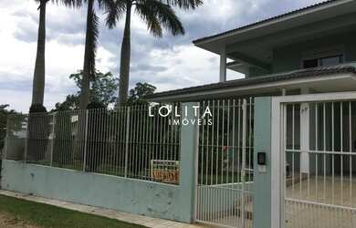 Imagem 6: Casa a venda em Imbituba. Piscina, Churrasqueira, VarandaeGuarda roupa