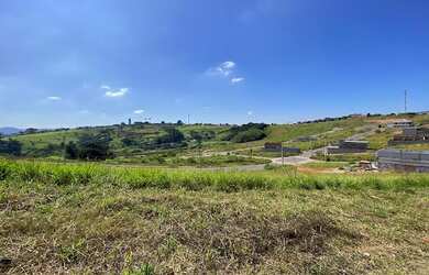 Imagem: O terreno possui 194m² de Área e está localizado em Conjunto