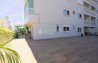 Imagem: O apartamento na cobertura possui 3 Dormitórios, 5 Banheiros