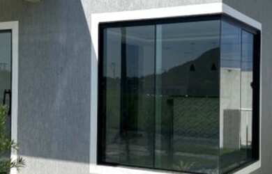 Imagem: A casa em condomínio possui 4 Dormitórios, 4 Banheiros, 1