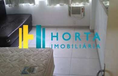 Imagem: A kitnet possui 1 Dormitório, 1 Banheiro, 32m² de Área e