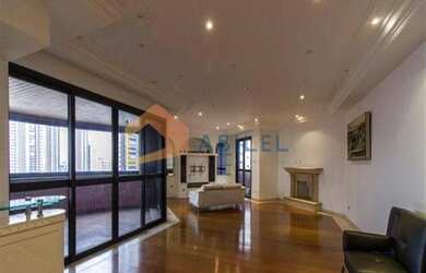 Imagem: O apartamento possui 4 Dormitórios, 5 Banheiros, 4 Vagas na