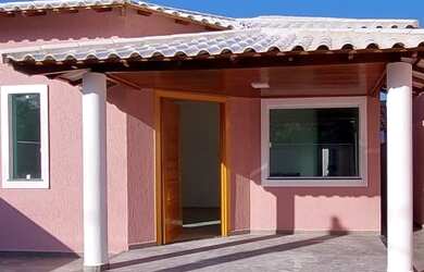 Imagem 2: Casa em Itaipuaçu. 120m² de Área, 2 Vagas na garageme3 Dormitórios