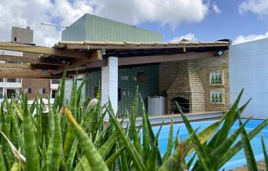 Imagem: A casa possui 5 Dormitórios, 5 Banheiros, 3 Vagas na garagem