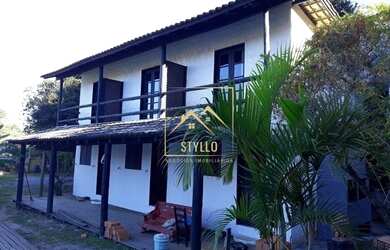 Imagem: A casa possui 5 Dormitórios, 5 Banheiros, 200m² de Área e