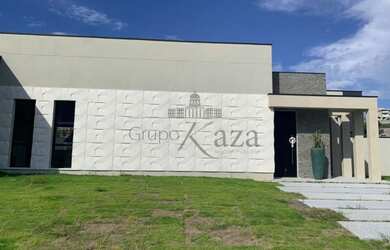 Imagem: A casa em condomínio possui 4 Dormitórios, 5 Banheiros, 5