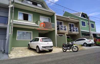 Imagem: A casa em condomínio possui 3 Dormitórios, 3 Banheiros, 2