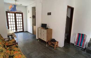 Imagem: A casa possui 2 Dormitórios, 2 Banheiros, 1 Vaga na garagem