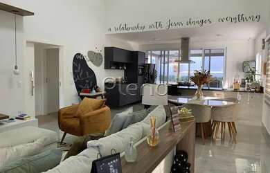 Imagem 5: Venda Casa com 220,00 metroQuadrado, 3 dormitório s , 4 vaga s . Swiss...