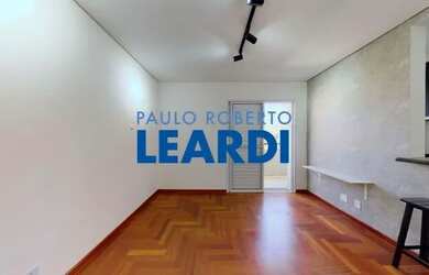 Imagem: O apartamento à venda possui 1 Dormitório, 1 Banheiro e 55m²