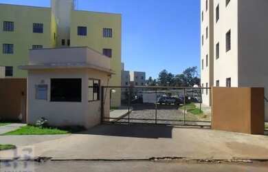 Imagem: O apartamento possui 3 Dormitórios, 1 Banheiro, 1 Vaga na garagem