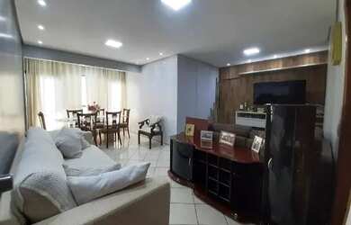 Imagem: O apartamento possui 3 Dormitórios, 2 Banheiros, 2 Vagas na