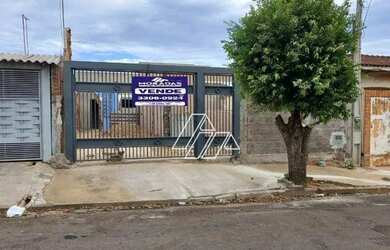 Imagem: A casa possui 2 Dormitórios, 1 Banheiro, 2 Vagas na garagem