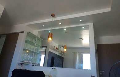 Imagem: O apartamento à venda possui 2 Dormitórios, 1 Banheiro, 1