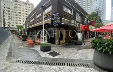 Imagem: O depósito possui 860m² de Área e está localizado em Centro