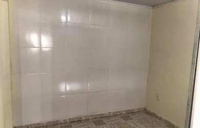 Imagem 8: Alugo casa de fundos QNM 09